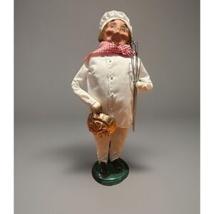 Byers Choice  Caroler Cook‎ Chef Baker w/ Cake Jello Copper Mold & Whisk *read